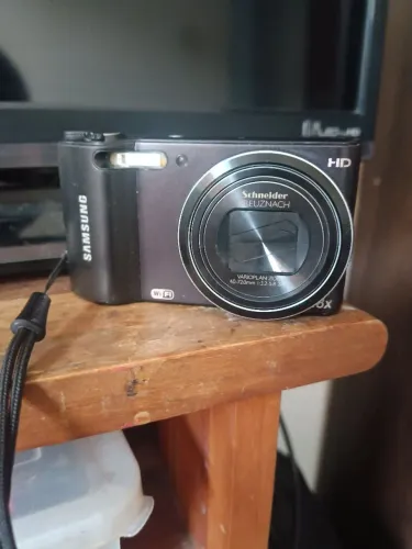 Câmera Samsung HD 18x zoom wi-fi funcionando bem 