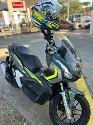 Honda ADV 150 