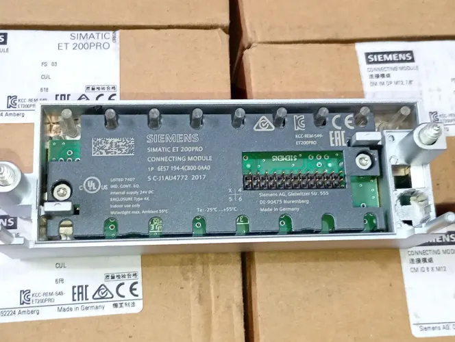 Módulo conector Siemens ET200PRO 6ES7194-4CB00-0AA0 - NOVO LACRADO 