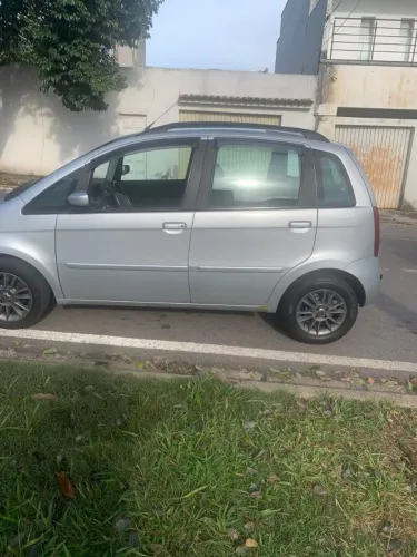 Fiat Idea ELX 1.4 MPI Fire Flex 8V 5P 2010