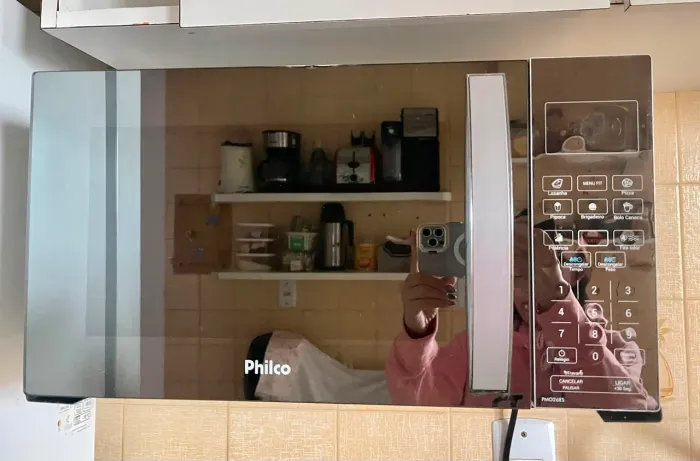 Microondas semi novo