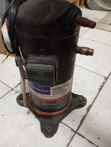 Compressor tipo Scroll Cond. Split Piso-Teto Komeco 36.000Btu/h mod. KOP36 QC G2 220V R22