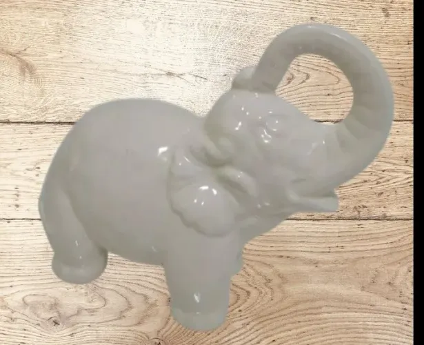Elefante de louça 