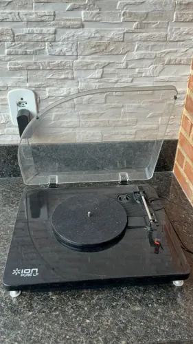 Toca Discos iON Pure LP - Funcionando