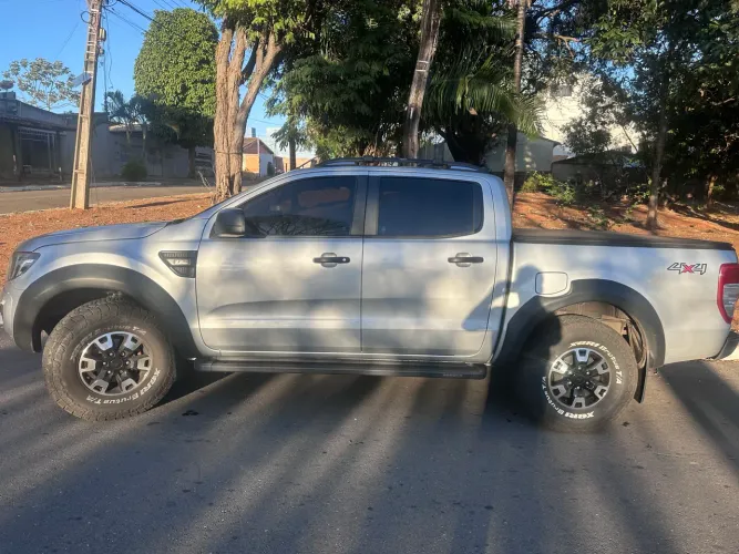 Ford Ranger XLS 2.2 4X4 CD Diesel Mec. 2015
