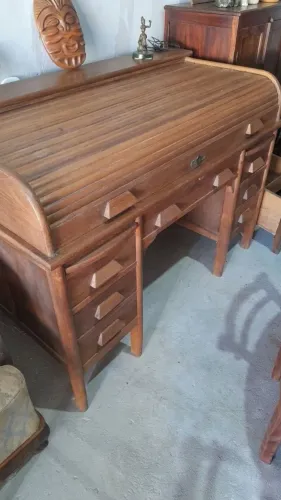 Escrivaninha de imbuia 