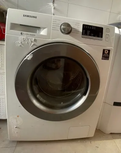 Laca e seca Samsung 11kg muito nova