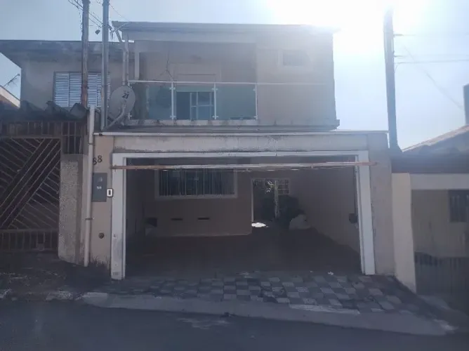 Sobrado em Osasco, com dois quartos e uma suite