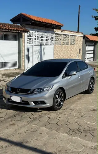 Honda Civic Sedan LXR 2.0 Flexone 16V Aut. 4P 2016