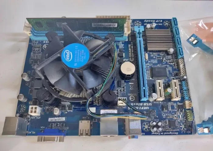 Kit 1155 Funcionando - Pentium G2030 | Placa Gigabyte H61 | 2gb ram ddr3