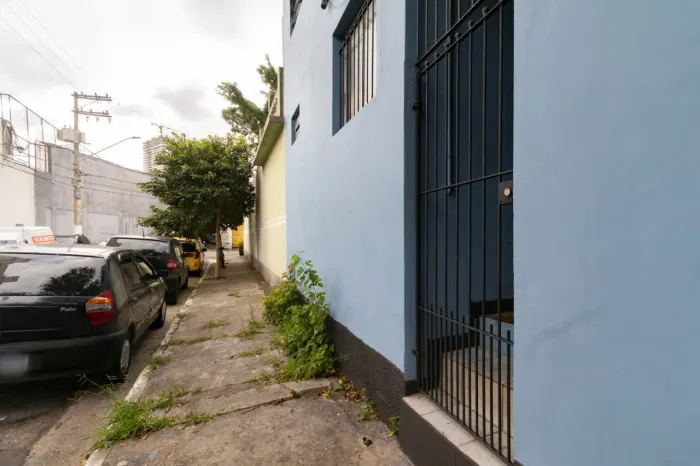 Casa comercial na Rua Pedro Mariano, 10 - casa 150 m²