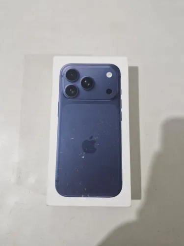 iPhone 17 Pro 256GB Azul Profundo - NOVO