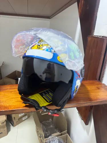CAPACETE ABERTO COM ÓCULOS