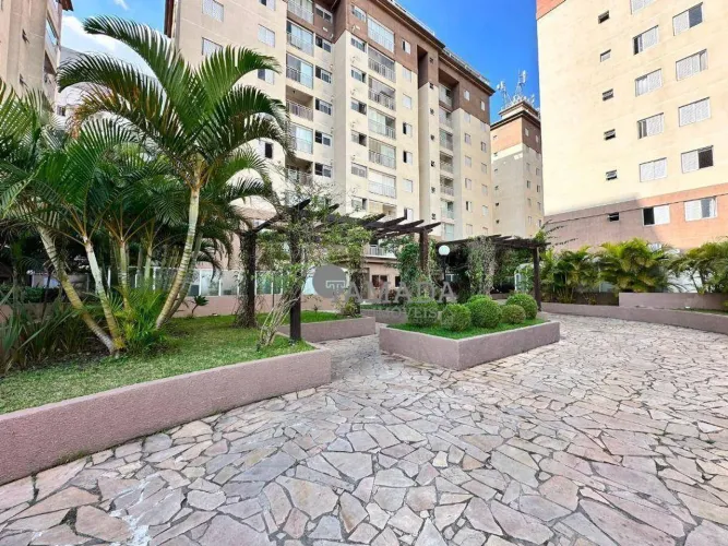 Apartamento com 2 quartos sendo 1 suíte, sacada, 2 vagas à venda, 60 m² por R$ 470.000 - V