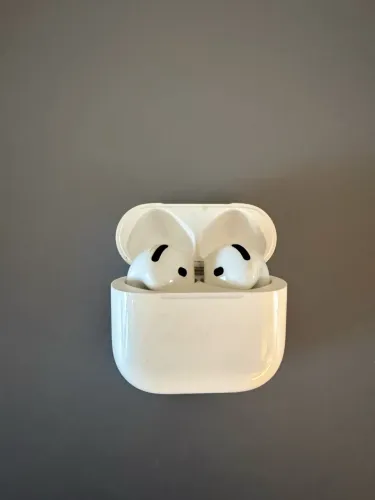 AirPods 4 na garantia super novo