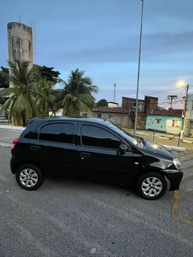 Toyota Etios XS 1.3 Flex 16V 5P Mec. 2013