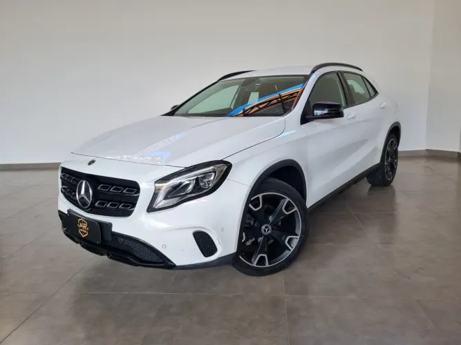 Mercedes-Benz GLA 200 Adv. 1.6/1.6 TB 16V Flex Aut. 2019
