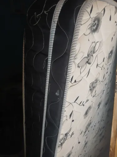 Vende se cama de casal