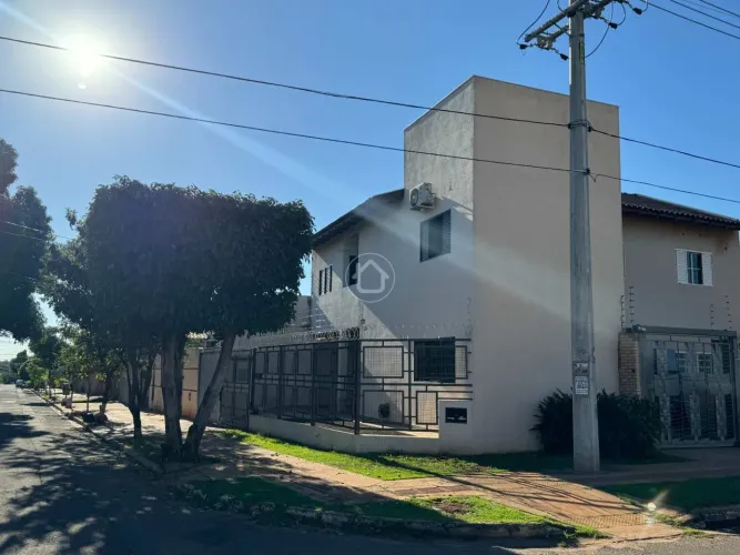 SOBRADO DE ESQUINA