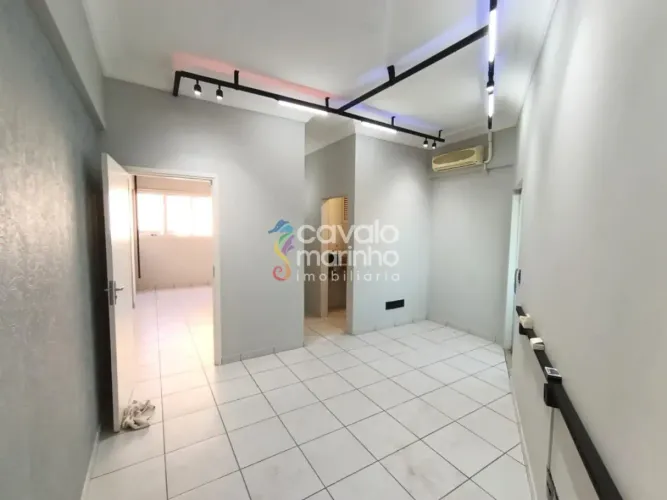 Sala comercial à venda no Condomínio Delta Centro Empresarial com banheiro e uma vaga, 38m
