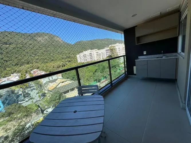 Apartamento 2 quartos mobiliado para locação, 1 suite, 1 vaga de garagem