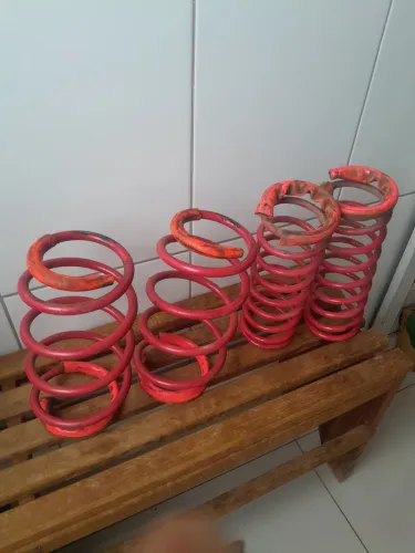Vendo jogo de molas esportivas red coil 