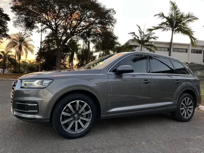 Audi Q7 3.0 V6 TFSI 333cv Quattro Tip. 5P 2016