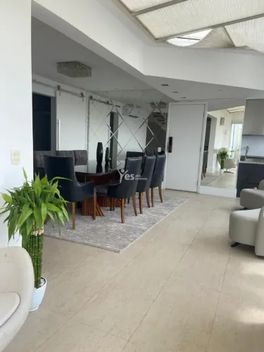 Cobertura mobiliada Duplex para locação com 227,81m² no centro, com 3 dormitórios sendo 3