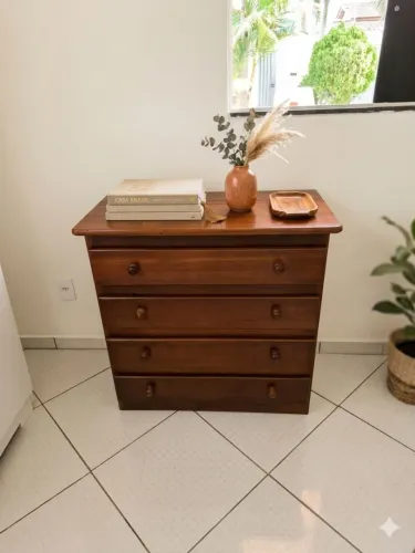 Cômoda de madeira pra vida toda