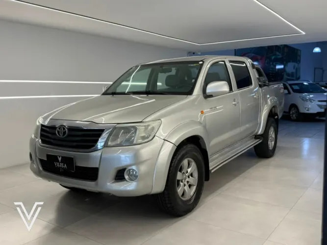 Toyota Hilux CD 4X4 2.7 16V Flex Mec. 2012