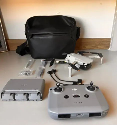 DJI Mini 2 Fly More Combo + 4 Baterias + Case