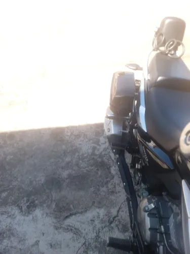MOTO MUITO NOVA