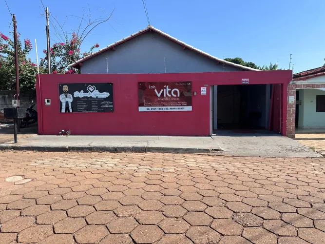 CASA A VENDA,TROCO POR TERRA PEQUENA