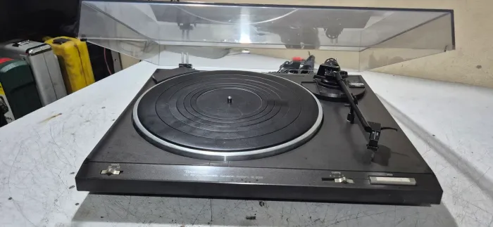 Toca disco technics sl-b210