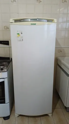 Vende-se geladeira consul
