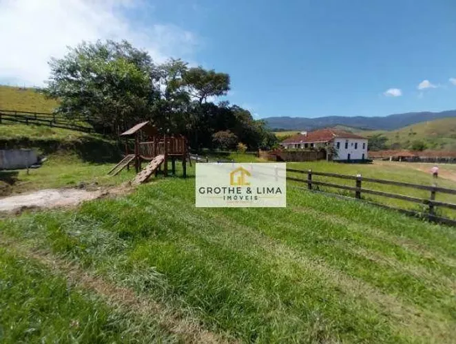 Maravilhosa fazenda de 215 alqueires à venda de porteira fechada no município de Roseira-S