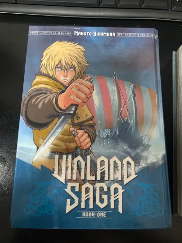 Vinland saga kodansha comics em inglês volumes 1 e 2