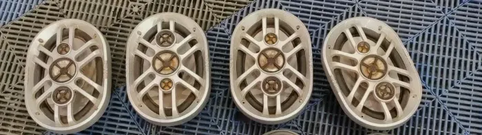 Som automotivo brabox