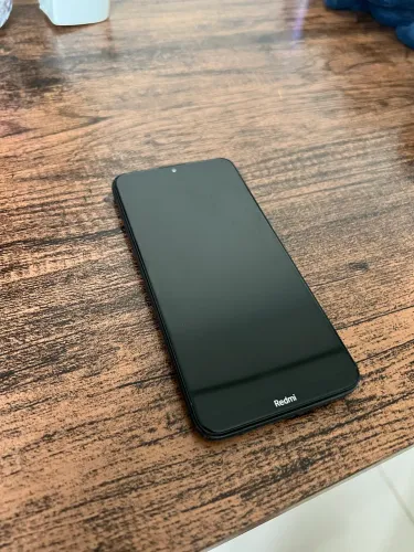 Redmi 8 32GB - Funcionando Perfeitamente / Formatado (Leia a Descrição)