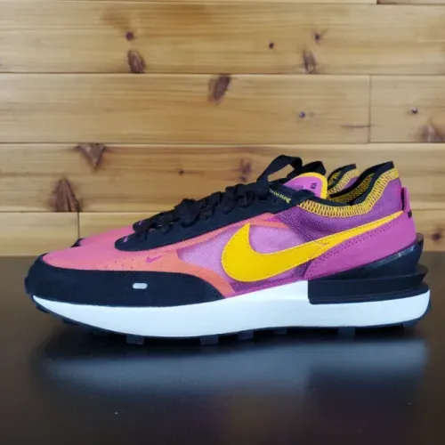 Tênis Nike Waffle One