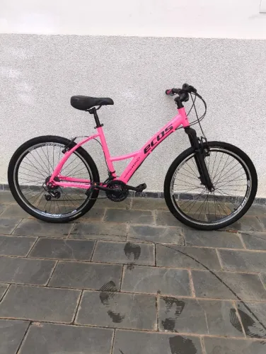 Bicicleta Feminina Rosa muito nova!