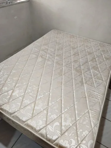 Cama de Casal Tamanho Padrão