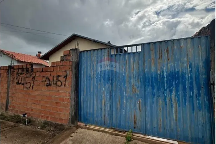 Casa com Amplo Terreno no Residencial União Excelente Custo-Benefício Valor: R$ 130.000,0
