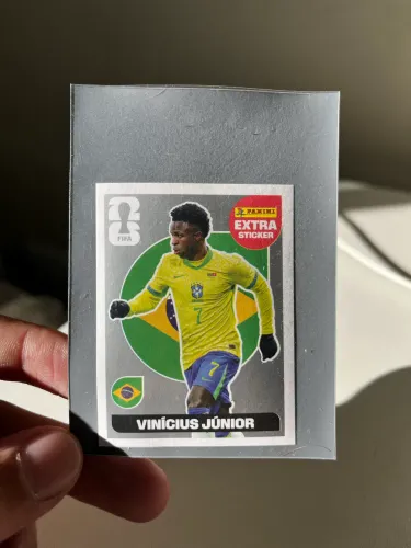 Legend Vinicíus Júnior PRATA - Impecável no plástico!