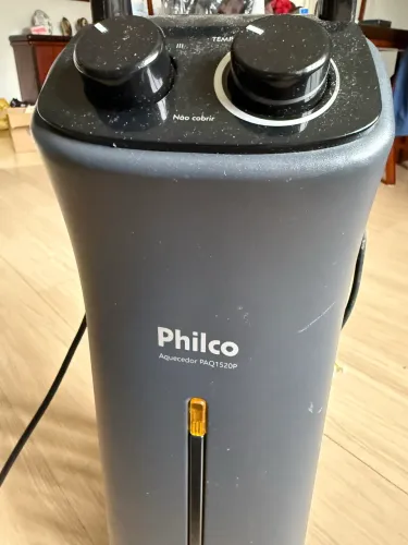 Aquecedor Philco, a óleo, 127V