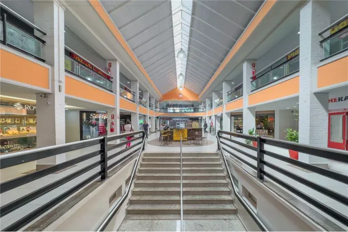 Prédio comercial à venda, 3845 m² no coração de Itatiba por R$ 8.000.000 - Centro - Itatib