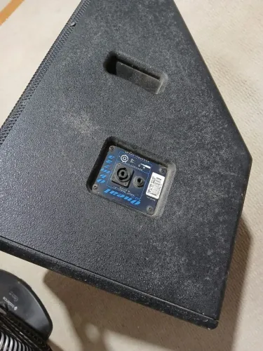 Vendo caixas para igreja chamar no ZAP