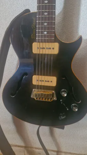 Gibson Blueshawk