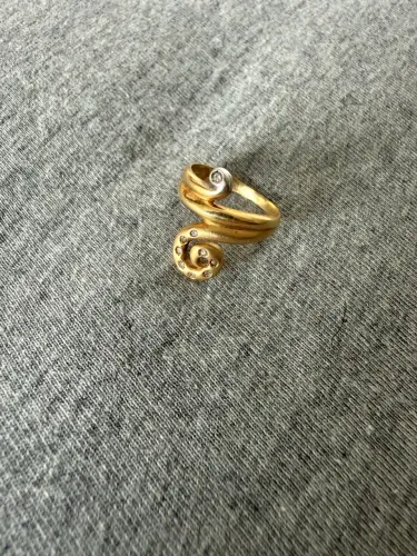 Anel de ouro 18k com diamantes