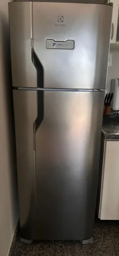 Geladeira Electrolux Frost Free TF39S Inox 220v - Excelente Estado